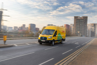 DHLExpress Ford E Transit 08